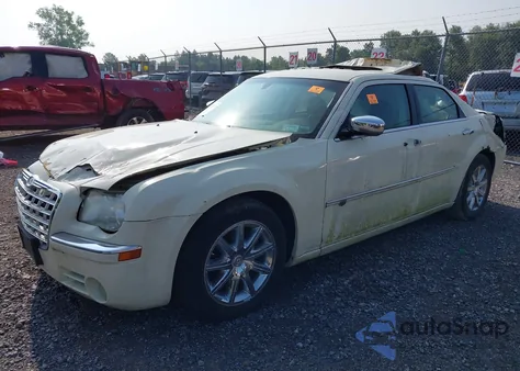 2009 Chrysler 300C Hemi z USA, uszkodzony, nr VIN 2C3KA63T89H523049